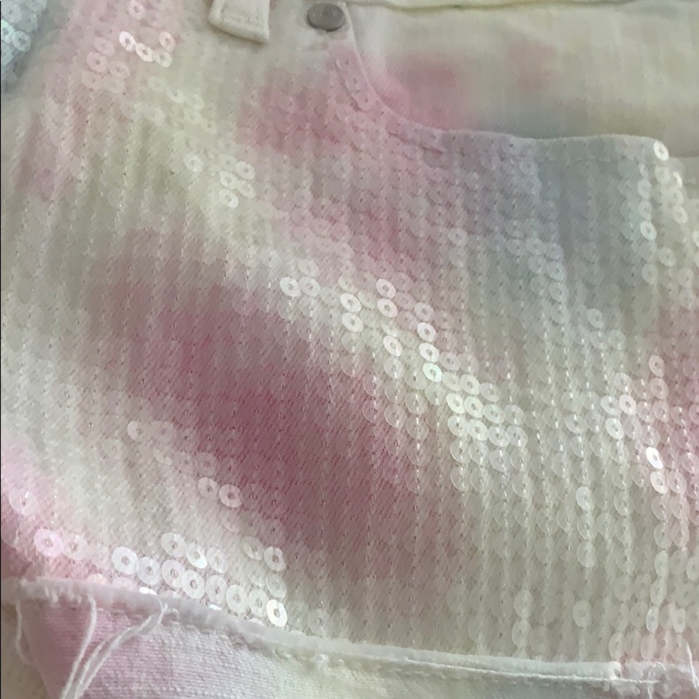 Shorts - Picture 5 of 5